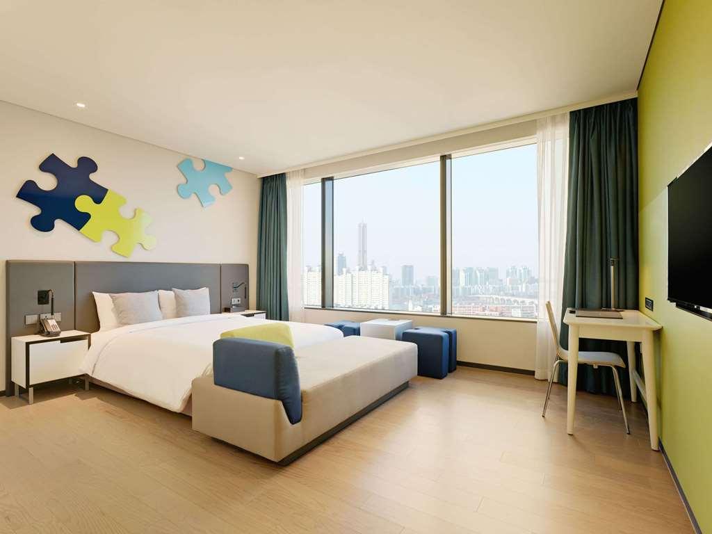 Hotel Ibis Styles Ambassador Yongsan 4*