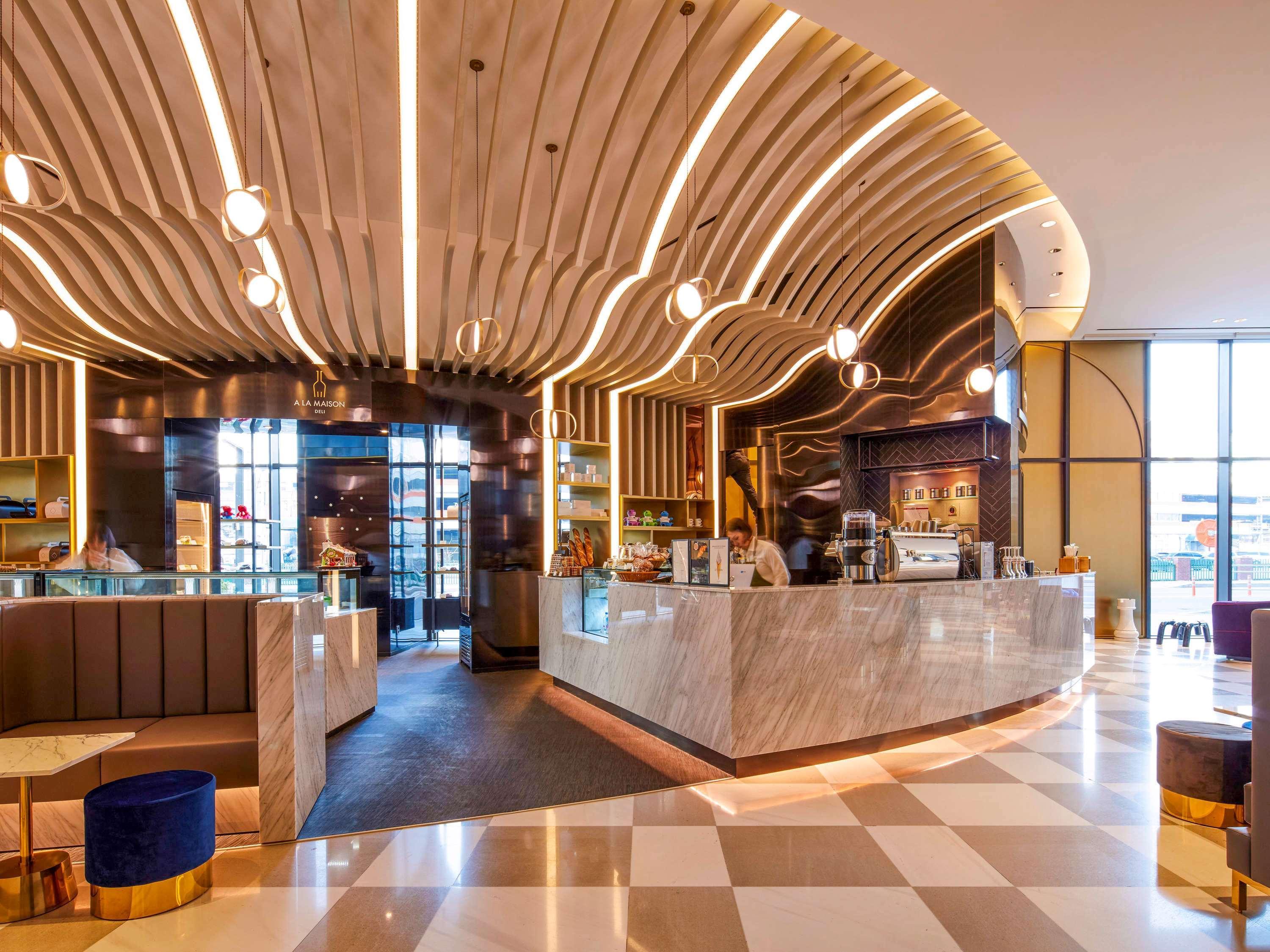 Hotel Ibis Styles Ambassador Yongsan 4*