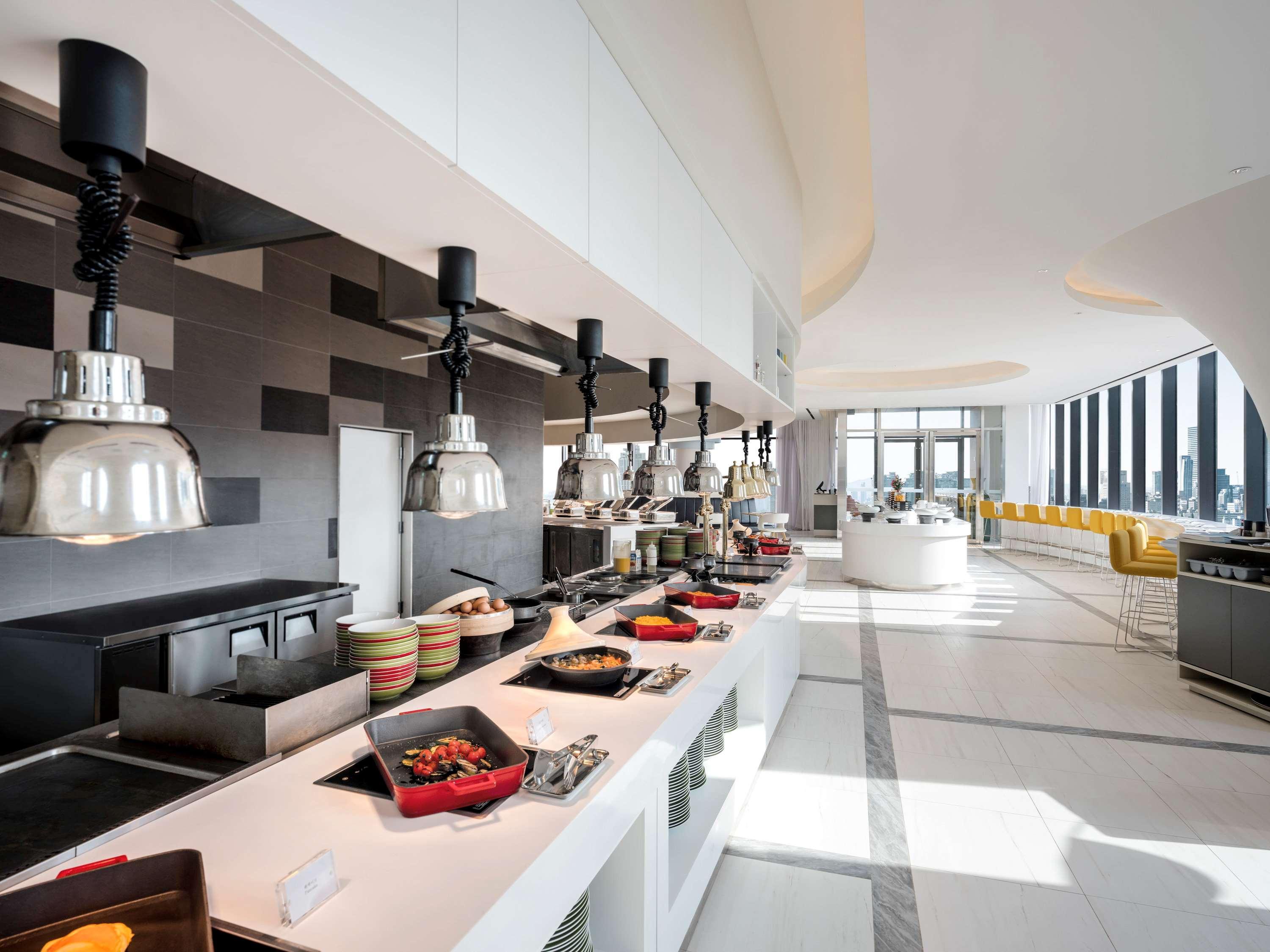 Ibis Styles Ambassador Yongsan Hotel 4*