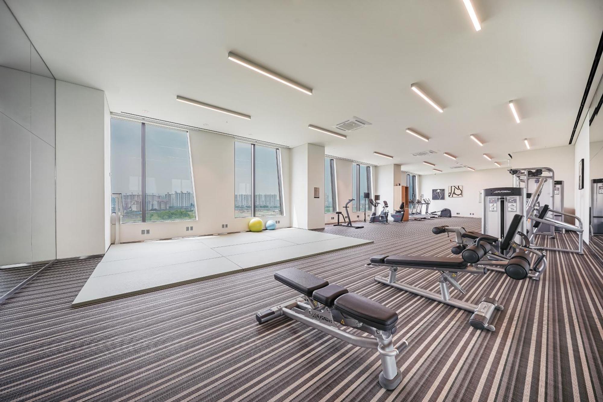 Ibis Styles Ambassador Yongsan 4*